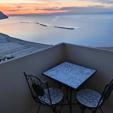 Tramonto In Baia Apartment Pesaro