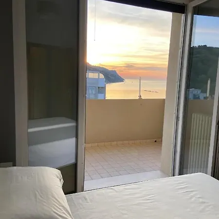 Tramonto In Baia Apartment Pesaro